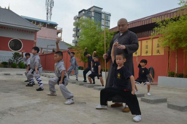 カンボジアで輝く中国少林拳